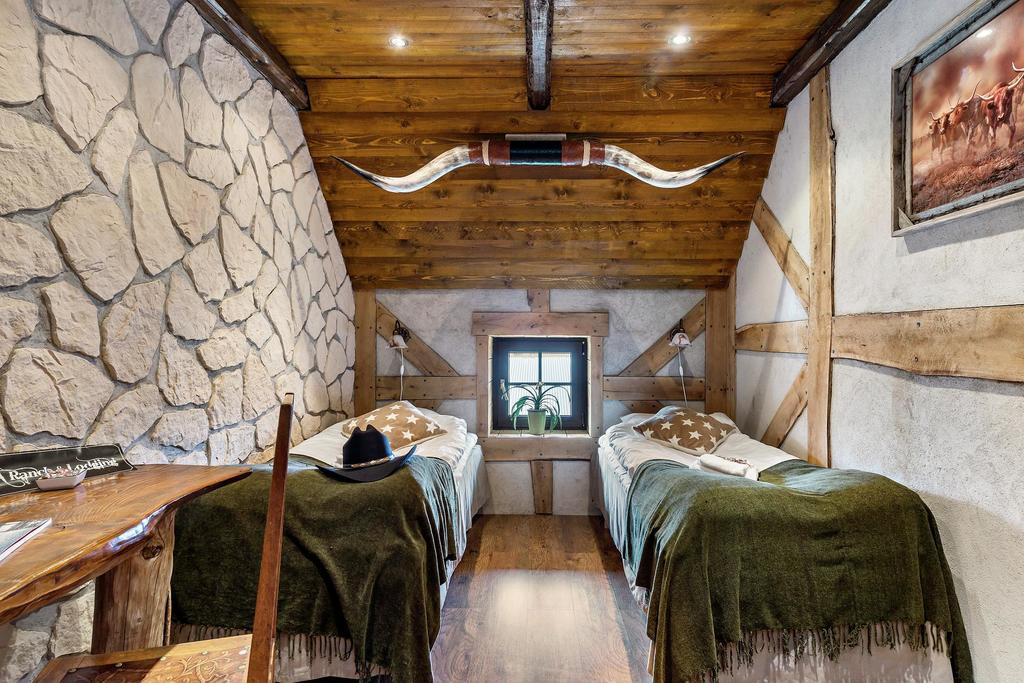Stromsnasbruk J A Ranch Bed & Breakfast מראה חיצוני תמונה