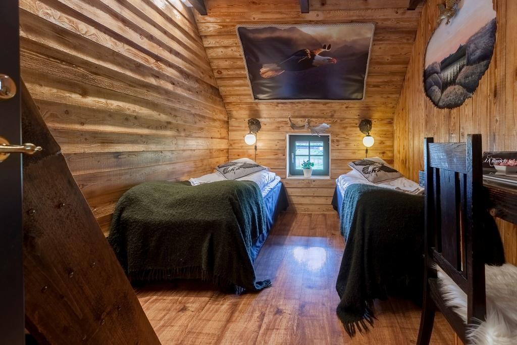Stromsnasbruk J A Ranch Bed & Breakfast מראה חיצוני תמונה